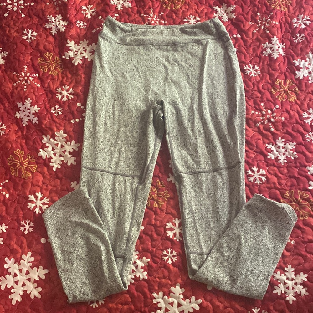 grey gymshark leggings!